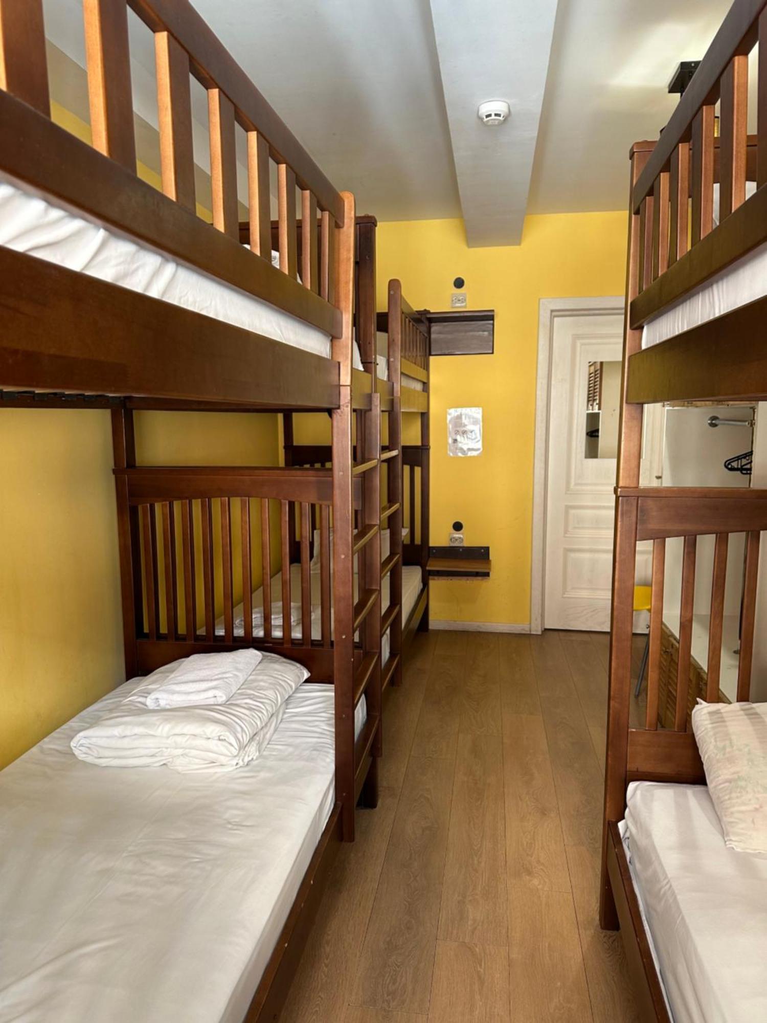 Gar'Is Hostel Leopoli Esterno foto