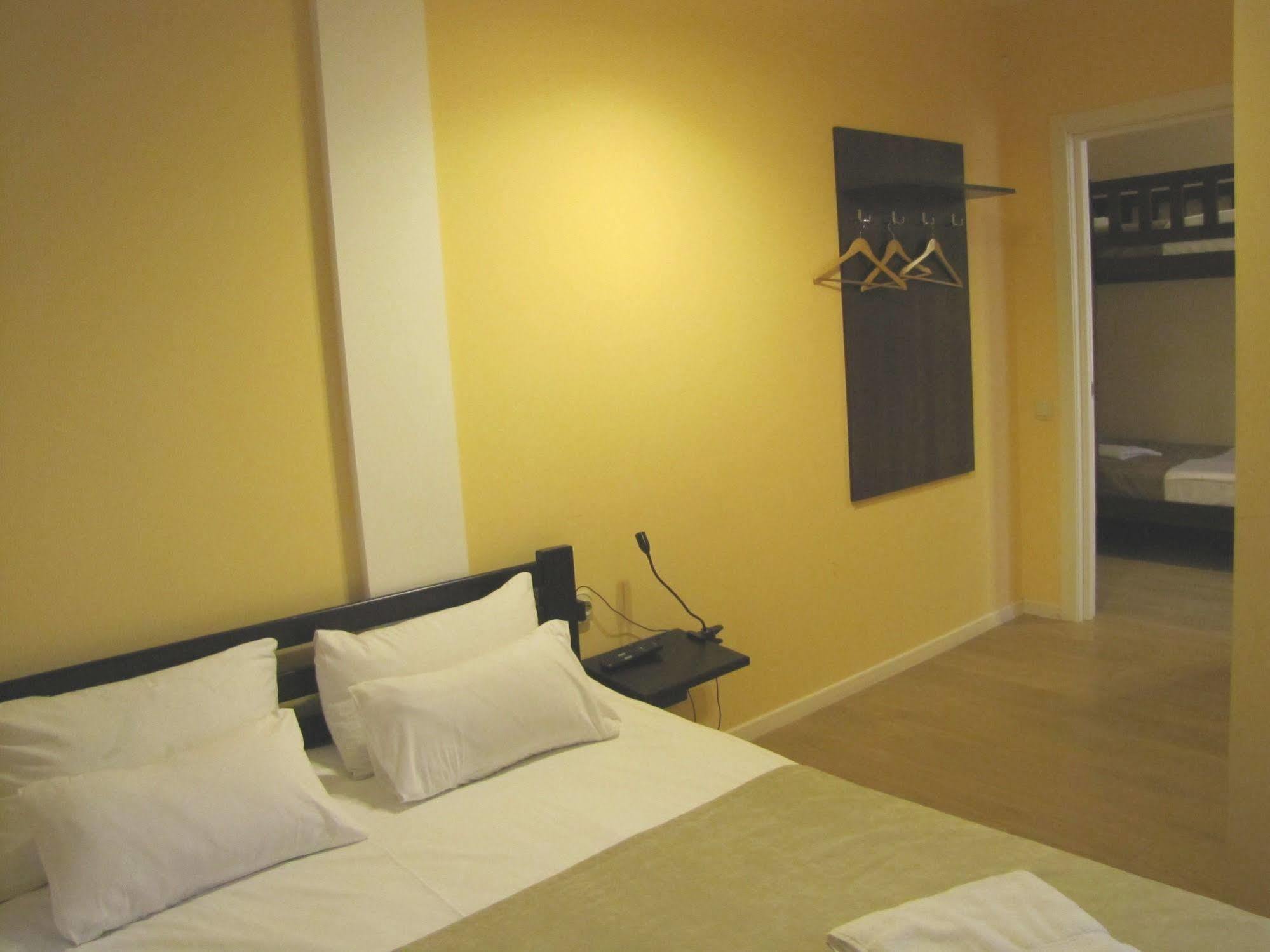 Gar'Is Hostel Leopoli Esterno foto